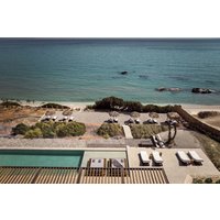 Holiday home in Alykes from £745 per night