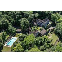 Holiday home in Bézenac from £1215 per night