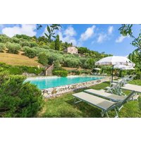 Holiday apartment in Pescia from £119 per night