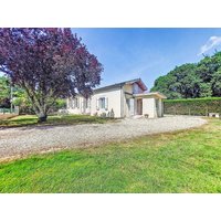 Holiday home in Gironde from £56 per night