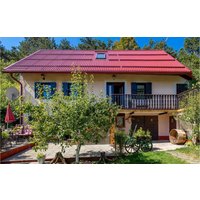 Holiday home in Kvarn land from £71 per night