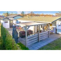 Holiday home in Sint-Annaland from £101 per night
