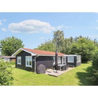 Holidu Enjoy 36% Discount Holiday Home in Hou from just £23 per night