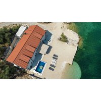 Holiday home in Peljesac from £405 per night