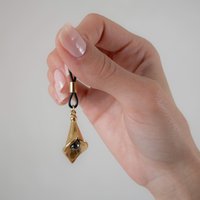 Sylvie Monthulé | Gouden Tepelklem en Sieraad | Sensual Arums