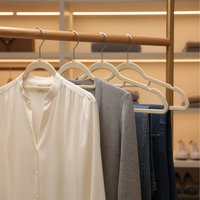 SONGMICS Velvet Hangers with Tie Bar, Non Slip, 360 Swivel Hooks - Brown / 1.4kg