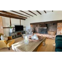 Acacia Cottage