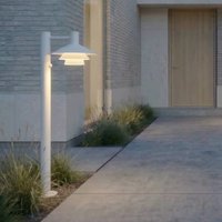 Lucande LED-väglampa Montaro, 100 cm, vit, sensor