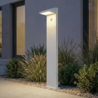 Lucande LED-väglampa Silvan, vit, 100 cm, sensor, IP54