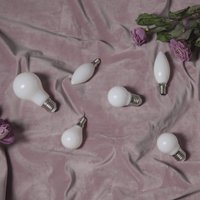 STAR TRADING Candle LED bulb E14 2,700 K opal Ra 90 4.7 W