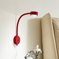 Lindby vägglampa Jyla, röd, GX53, flexibel arm, stickkontakt