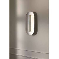 Nuura Aps Nuura LED-vägglampa Sasi, höjd 65 cm, silverfärgad, metall