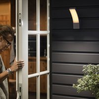 Philips Splay LED outdoor wall light 2,700 K