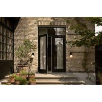 Nuura Aps Applique murale d'extérieur Nuura Liila, largeur 16 cm, noir/opale