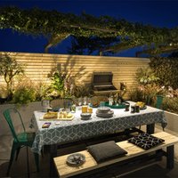 Philips LED solar wall light Shroud, black/opal, pack of 2