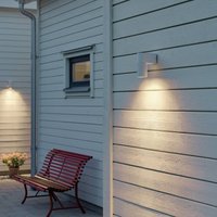 Konstsmide Temi utomhusvägglampa, vit, bredd 11 cm, aluminium