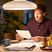 Philips Globe LED bulb E27 7W 827 G95 clear