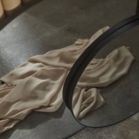 Miroir AYTM Circum, gris / noir, Ø 70 cm, verre, bois MDF