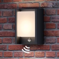 Philips LED outdoor wall lamp Arbour Sensor 1-bulb 2,700 K