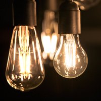 Philips E27 filament LED bulb 4.3 W 2,700 K