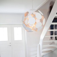 By Rydéns pendellampa Planet, svart/guld, Ø 50 cm, metall