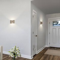 Helestra LED-vägglampa VID, ljusbrun, upp/ner, IP65