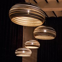 Think Paper Dandy 440 taklampa av kartong