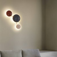 MARSET LED-vägglampa Caramel, brun, Ø 28 cm, TRIAC, glas
