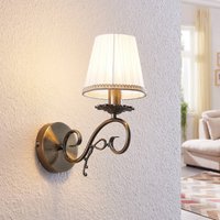 Lindby vägglampa Finnick, antik mässingsfärg, 34 cm, E14