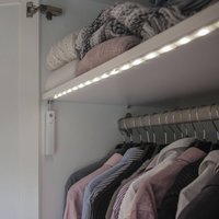 STAR TRADING LED trunking light with a motion sensor, battery