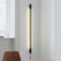 GEJST Vägglampa Radent, svart, höjd 135 cm, G13 LED