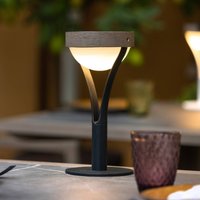 Les Jardins Tyble LED-solcellsbordslampa, svart / teak, 2 700 K, 200 lm