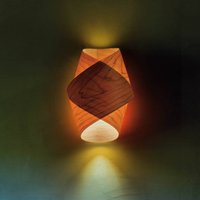 LZF LAMPS LZF vägglampa Orbit, körsbärsträfärgad, bredd 19 cm, trä