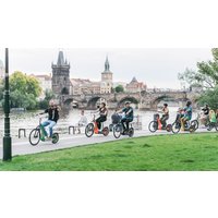 Sightseeing mit dem E-Scooter in Prag Sightseeing mit dem E-Scooter in Prag