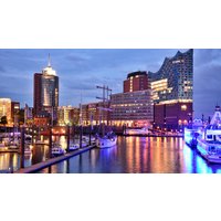 Candle Light Dinner & Hafenlichterfahrt Hamburg für 2 Candle Light Dinner & Hafenlichterfahrt Hamburg für 2