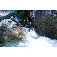 Einsteiger Canyoning Tour Kiefersfelden (3 Stunden) – Nichts für stille Wasser! Einsteiger Canyoning Tour Kiefersfelden (3 Stunden) – Nichts für stille Wasser!