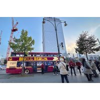 Abendliche Stadtrundfahrt Berlin (75 Minuten) Abendliche Stadtrundfahrt Berlin (75 Minuten)