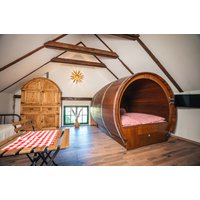 Übernachtung im Weinfass für 6 Grub an der March – Erlebe magische Nächte im Weinfass-Chalet Übernachtung im Weinfass für 6 Grub an der March – Erlebe magische Nächte im Weinfass-Chalet