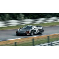 McLaren Renntaxi (4 Rdn.) – McLaren 720S Renntaxi fahren auf Rennstrecke McLaren Renntaxi (4 Rdn.) – McLaren 720S Renntaxi fahren auf Rennstrecke