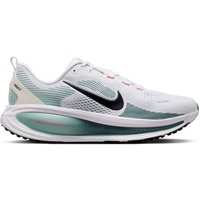 Running Nike Vomero 18