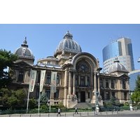 Walking tour of Bucharest