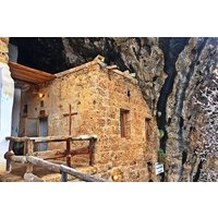 Hike St Lichaa Monastery to Qannoubine Monastery - Qadisha Valley