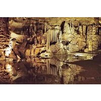 Cave Without a Name Admission Ticket with Guided Cavern Tour