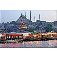 Hiking along the Golden Horn