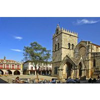 Guimaraes, The Perfect Trio: History, Food and Wine Tour