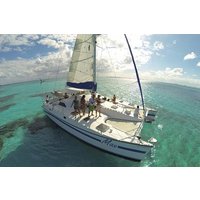Isla Mujeres, Catamaran tour in one day for one price