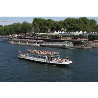 Two-hour Paris Tour including short walk and one hour Seine Cruise