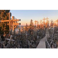 Sonnenaufgang am Berg der Kreuze - 2 Länder an einem Tag