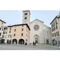 A Self-Guided Walking Tour of Como and its Breathtaking Lakeside
