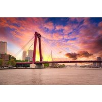 Romantic Rotterdam Private Walking Tour: Iconic City Highlights